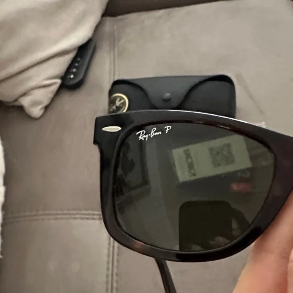 Ray-Ban Classic Black Sunglasses Case